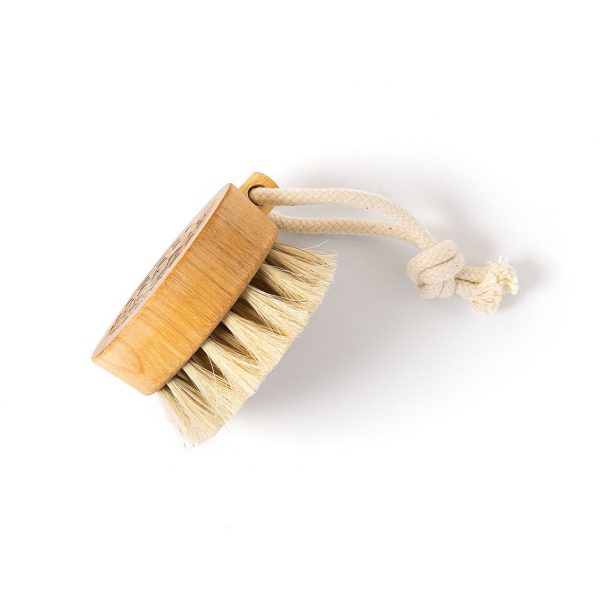 Body Brush - Puck with Rope